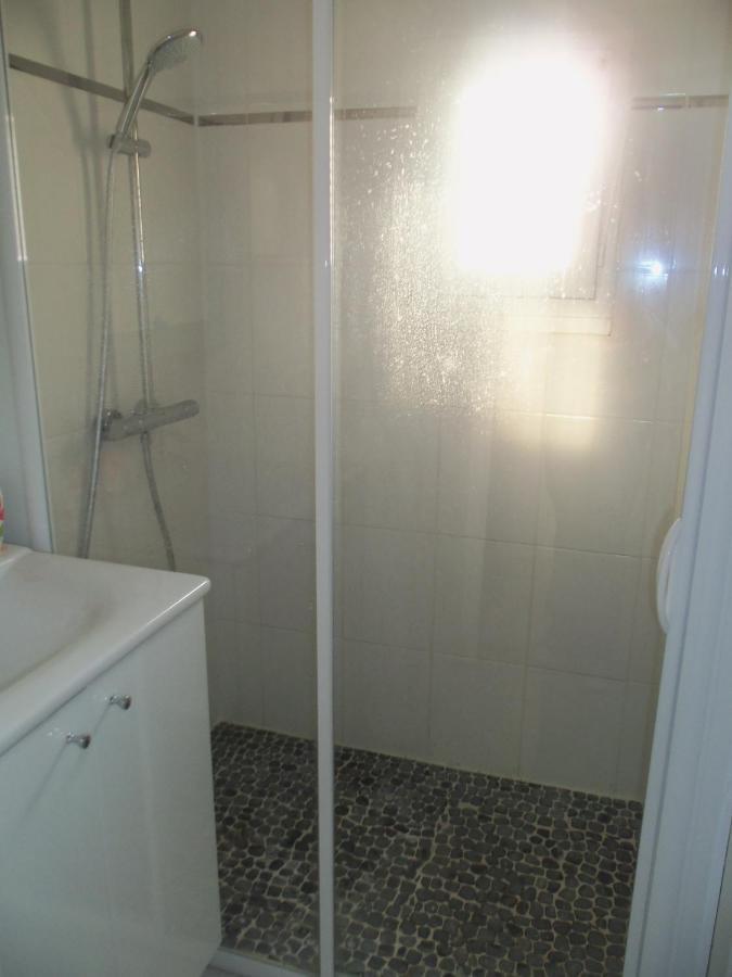 Au Coin De L'Olivier Apartment Le Lavandou Bagian luar foto